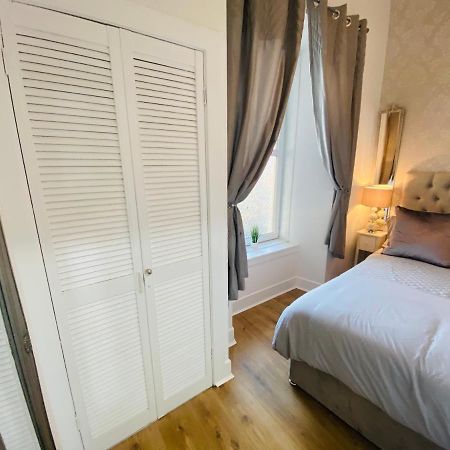 The Sleeping Lion - Dunoon Holiday Home Екстер'єр фото