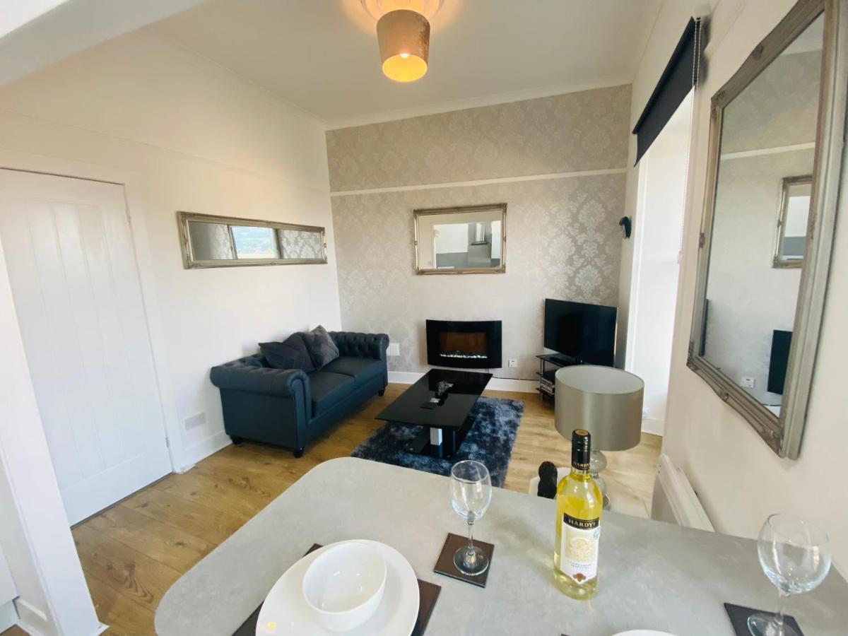 The Sleeping Lion - Dunoon Holiday Home Екстер'єр фото