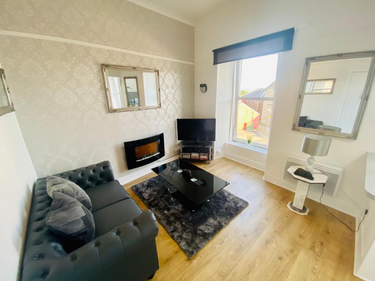 The Sleeping Lion - Dunoon Holiday Home Екстер'єр фото