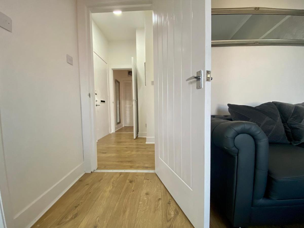 The Sleeping Lion - Dunoon Holiday Home Екстер'єр фото